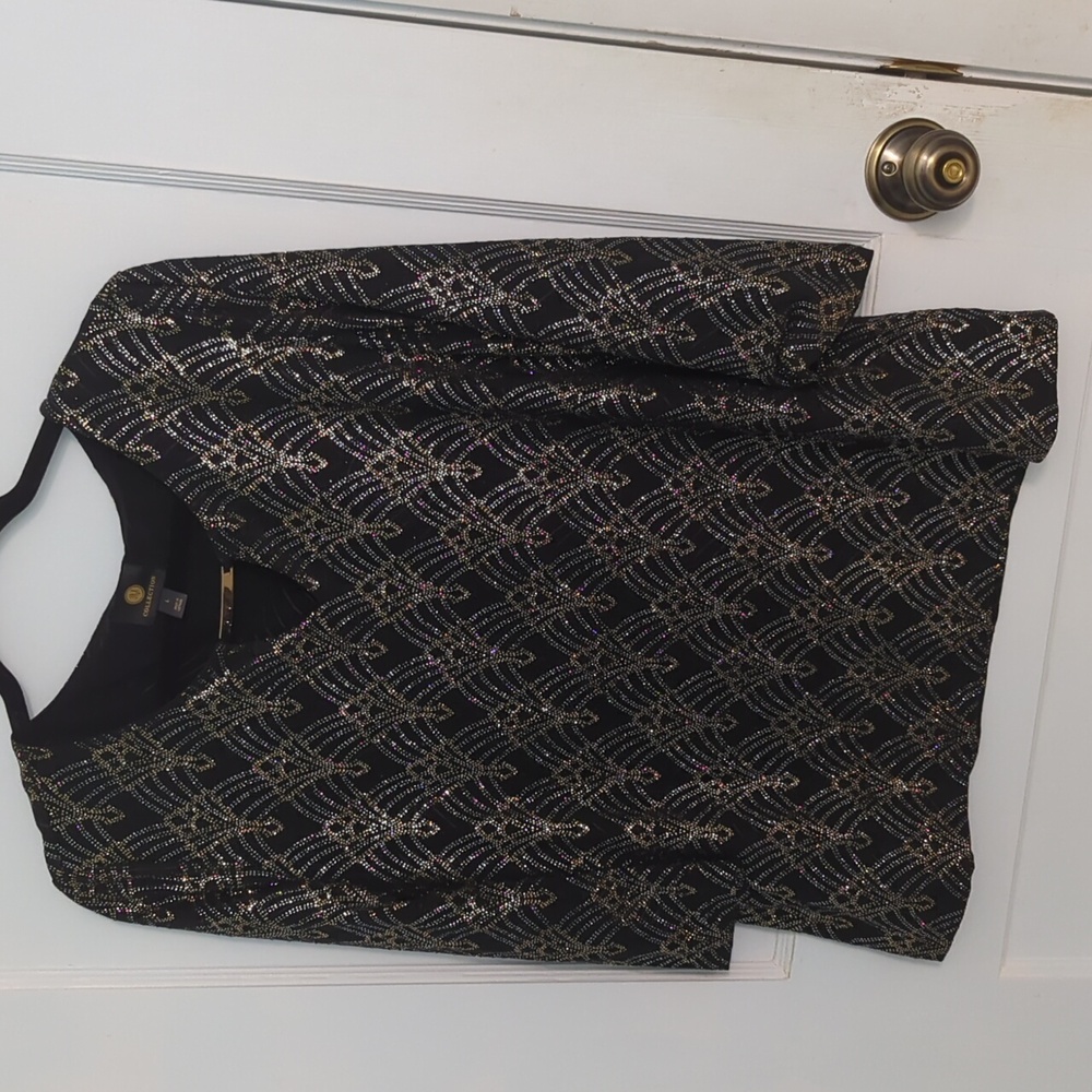 JM Collection Sz L Black Keyhole Top with Gold Sparkling Accents NWOT